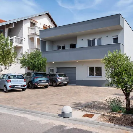 My Dalmatia - Blagdan With Private Parking Apartment *